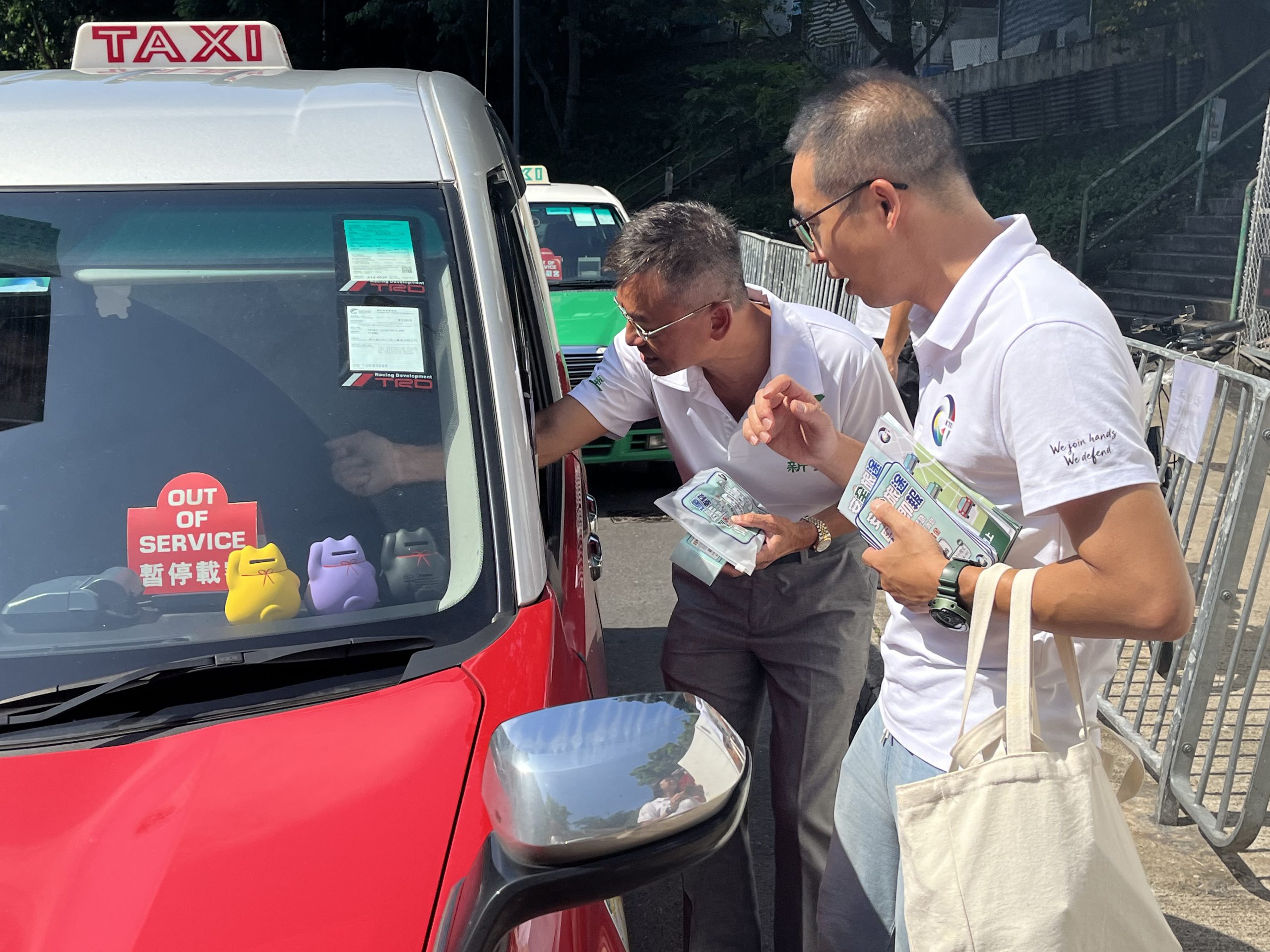 “Safe Journey, Spot and Report” Well Received by Hong Kong Taxi Drivers